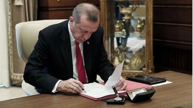 Cumhurbaşkanı Erdoğan Devlet Denetleme Kurulu Başkanı Yunus Arıncı'yı görevden aldı 