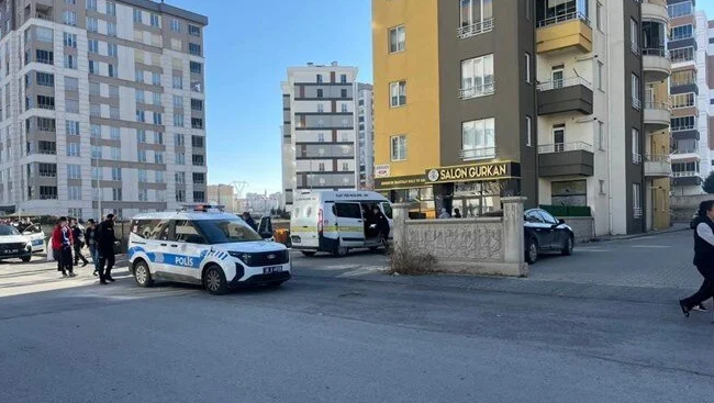 Kayseri'de Özel Harekat Polisi Evinde Ölü Bulundu 