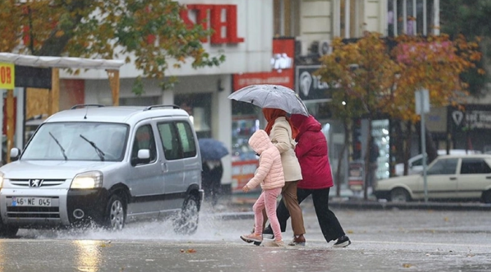 Meteoroloji'den 8 ile sarı kodlu uyarı! Hava buz kesecek. Yağışlar sürecek.